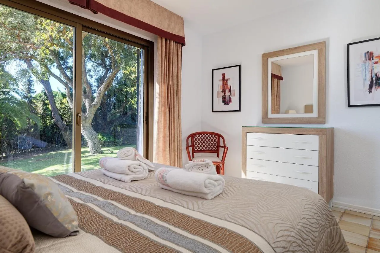 Villa With Private Pool And Garden In מארבלה ספרד